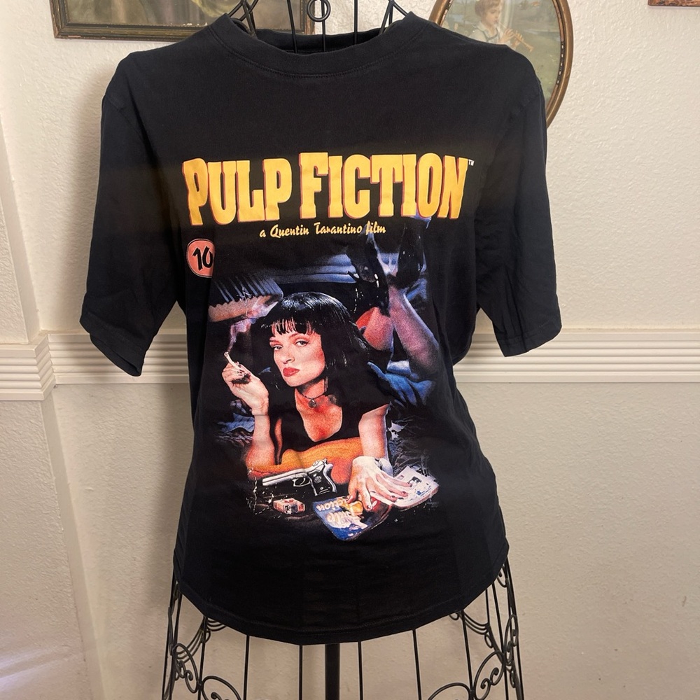 Pulp Fiction Black Graphic Tee – Women's Short Sleeve